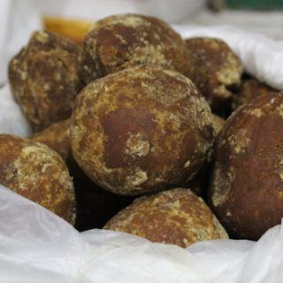 gonaturo jaggery